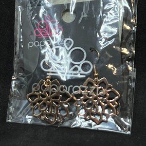 New Paparazzi Darling Dahlia Gold Tone Pierced Dangle Earrings (4081)